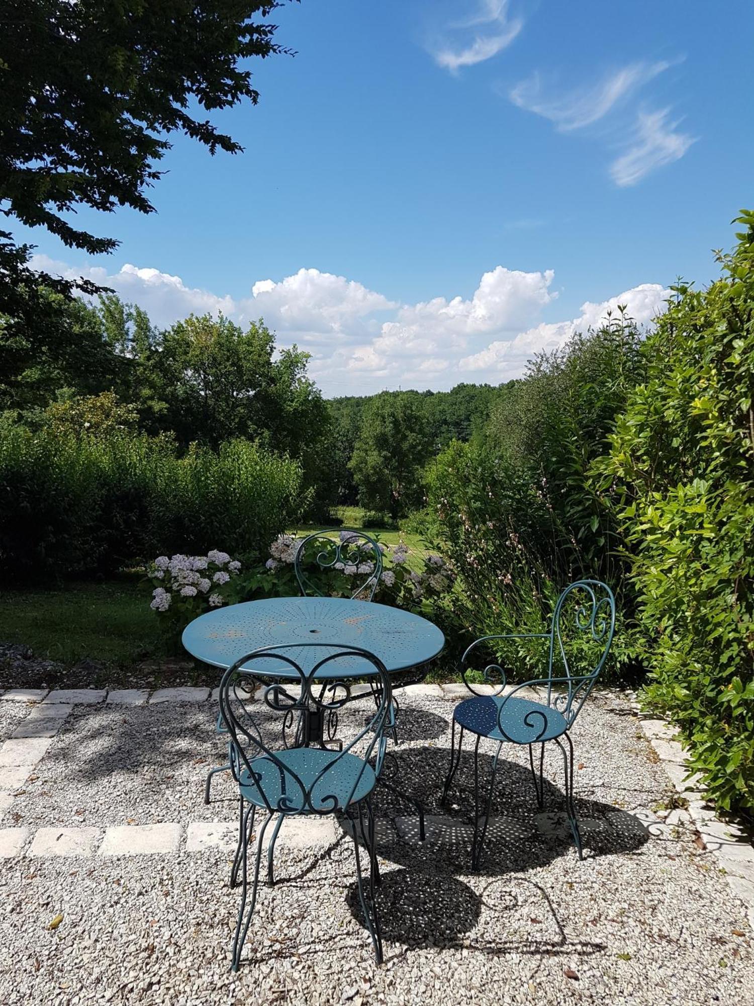 Le Logis De La Brumanderie - Saintes Fontcouverte  Oda fotoğraf